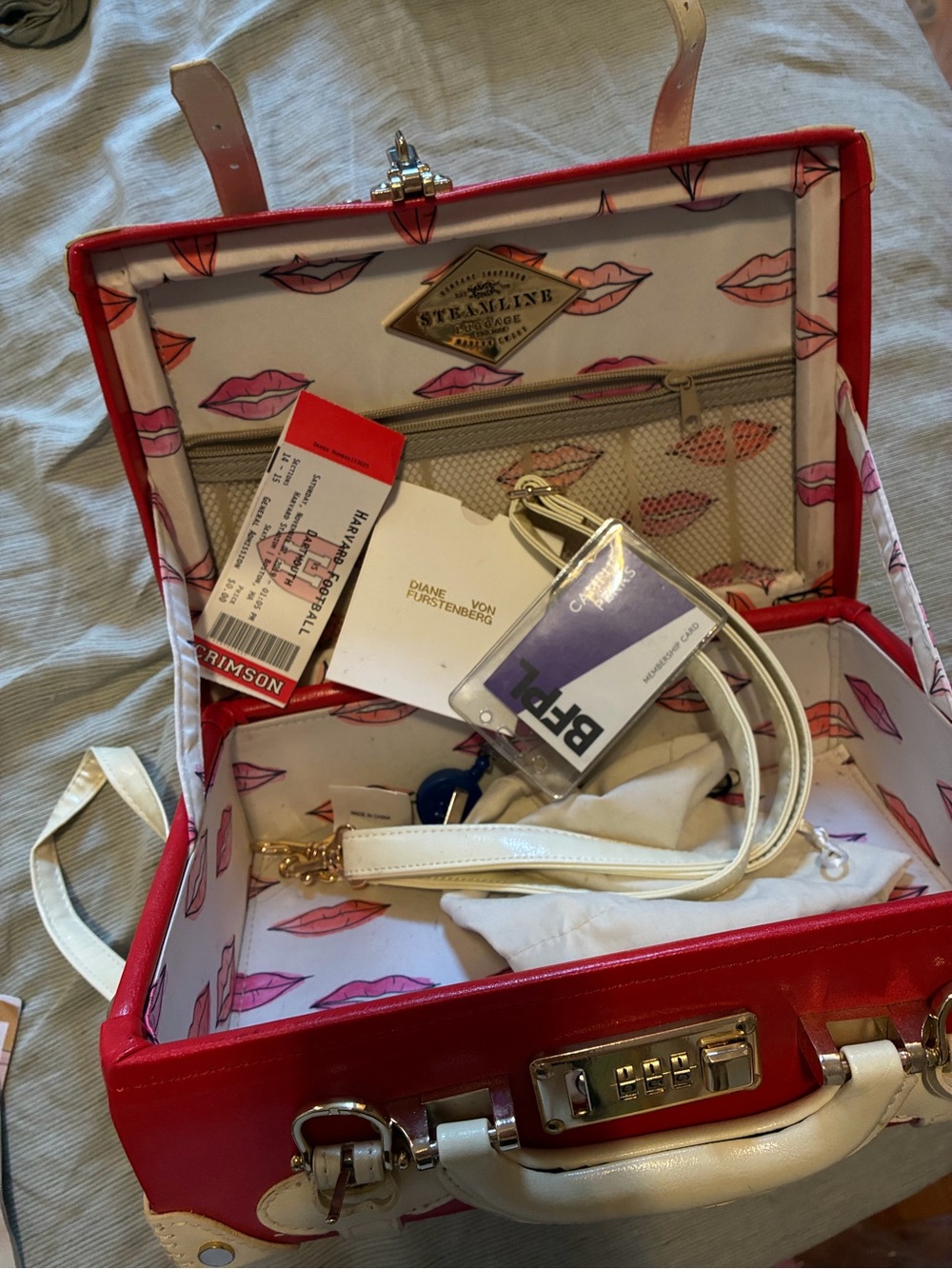 Streamline Luggage Sweetheart Vanity Case